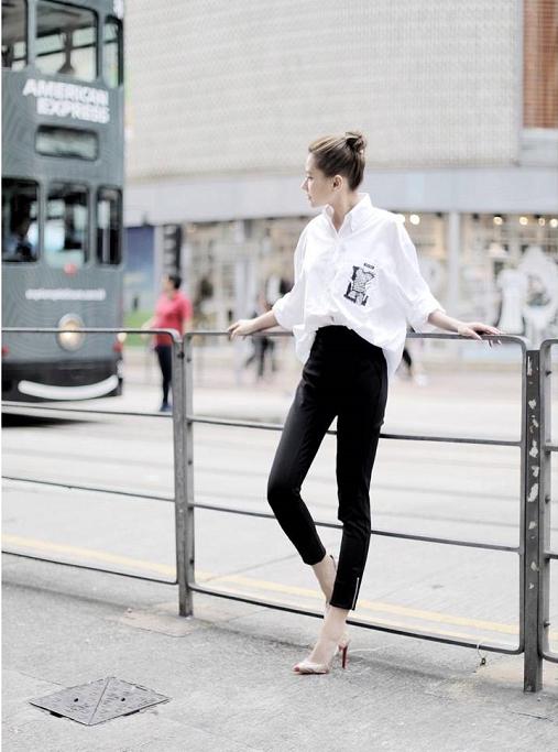 何超莲有高级感吗,何超莲优雅抹胸裙配大衣