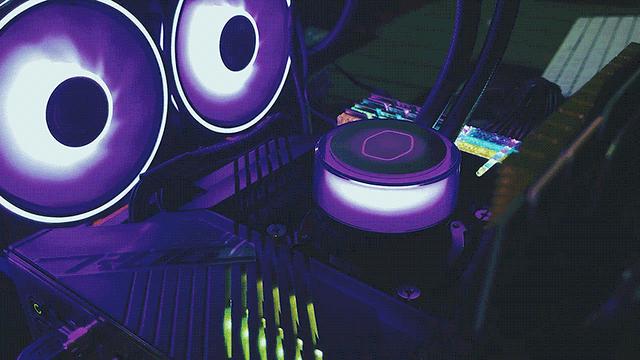 一体水冷主机和分体水冷主机区别,水冷主机好和普通的有什么区别