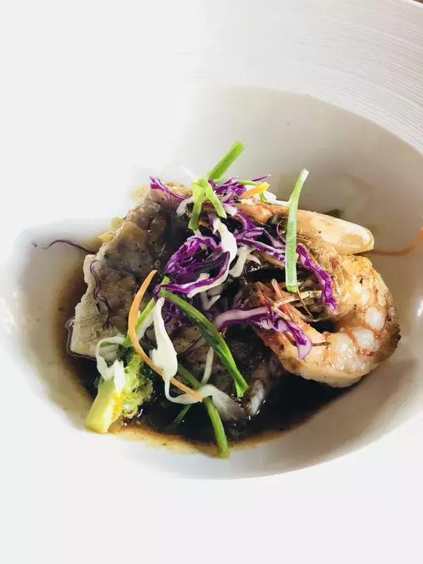 一生必去一次的神奇国度，榴莲白菜价，还有千与千寻里的海上火车