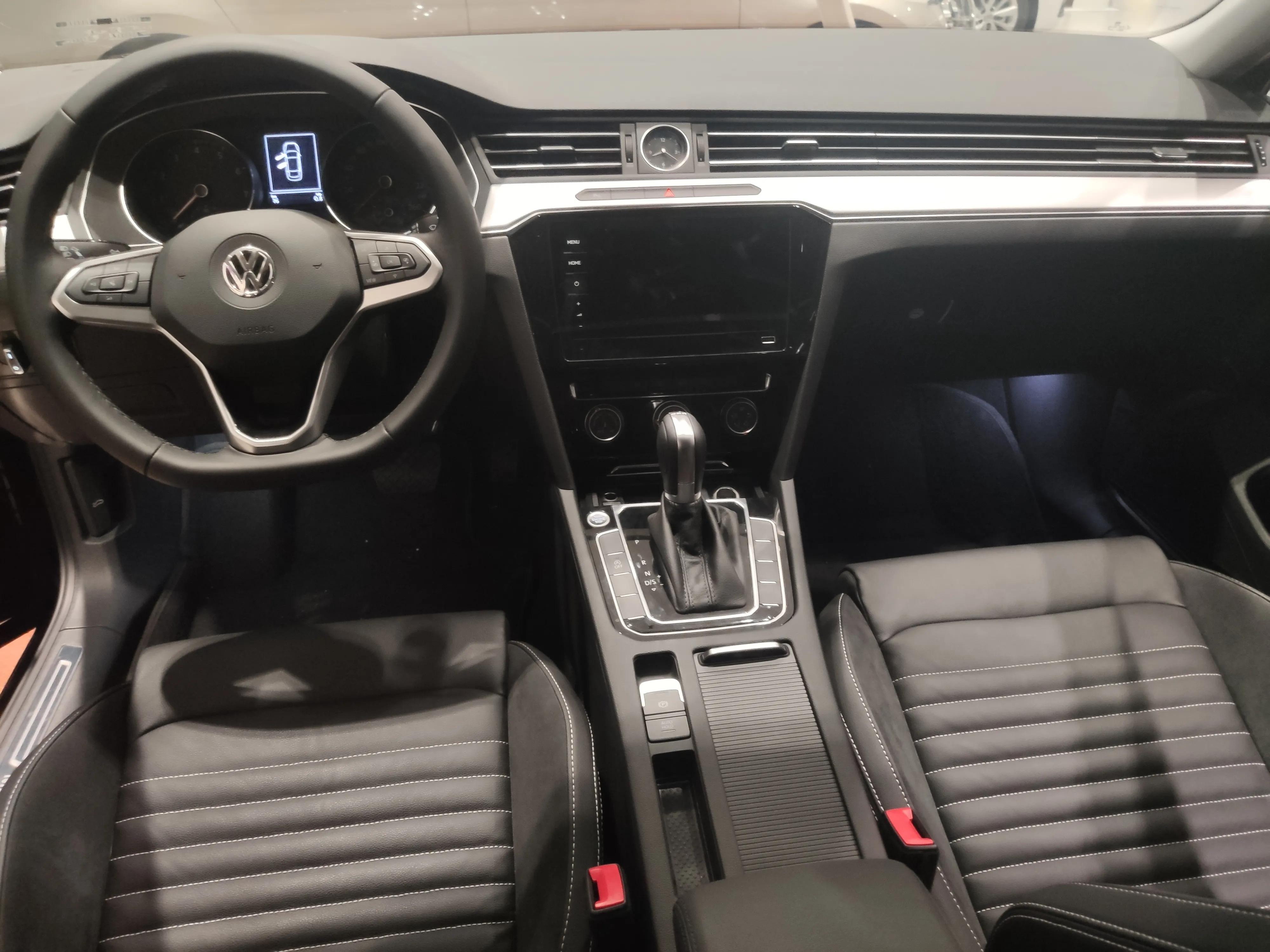 迈腾1.4t值得买吗南哥说车,帕萨特1.4t值得买吗