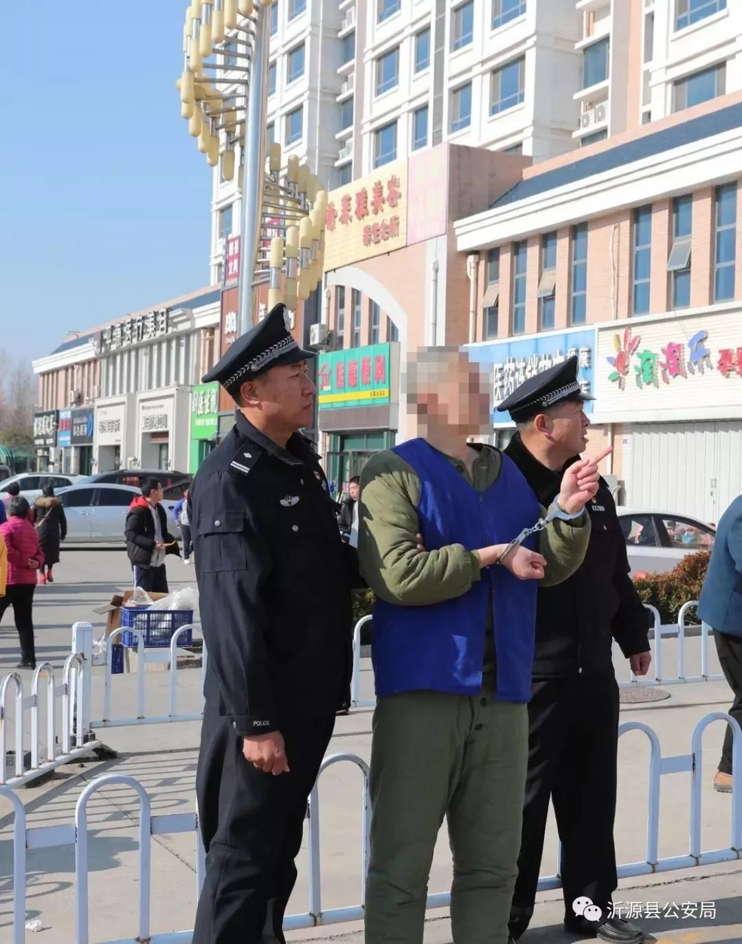 门锁有安全漏洞小偷轻易入室盗窃,防入室盗窃的锁