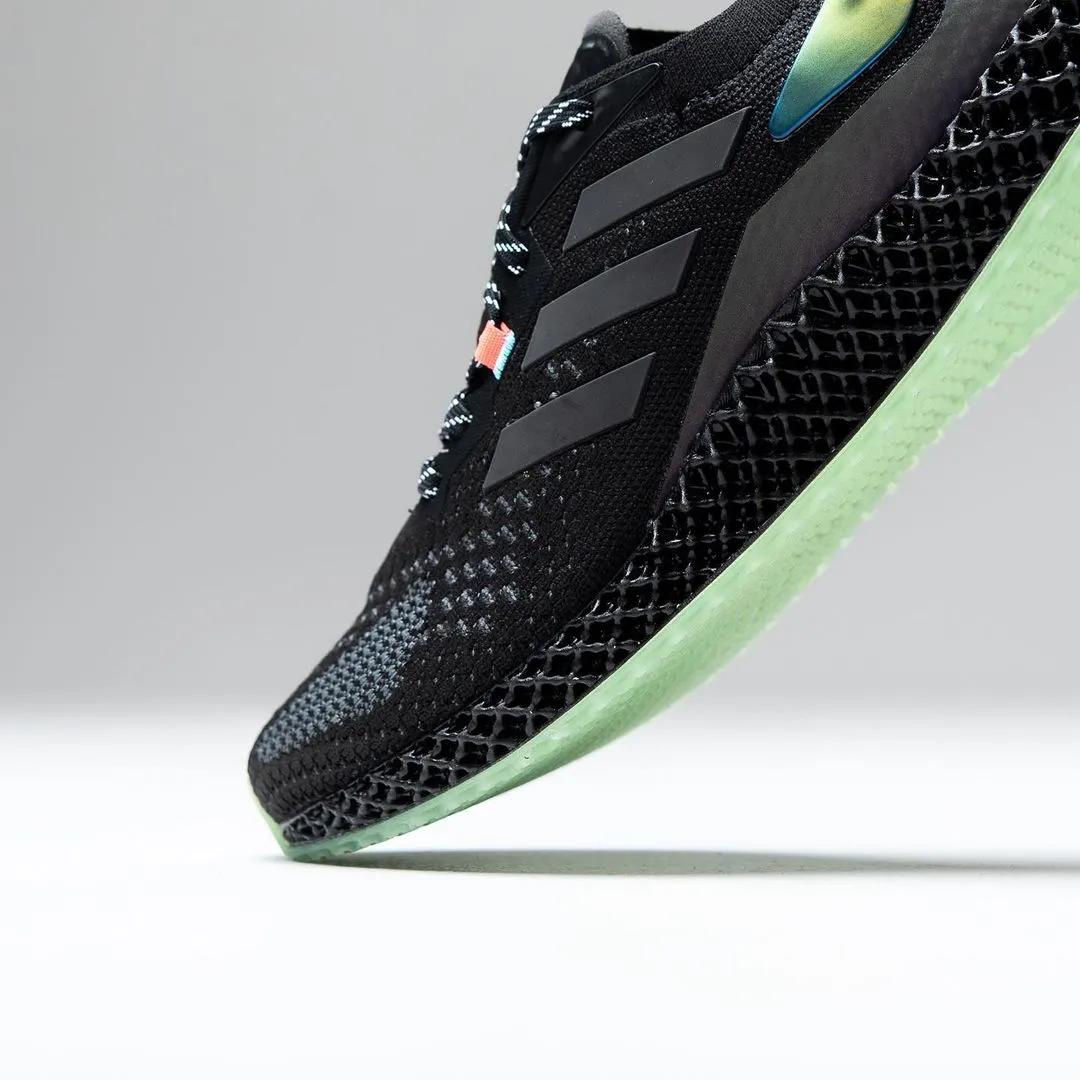 从颠覆想象到习以为常，adidas4D跑鞋的过去现在与未来