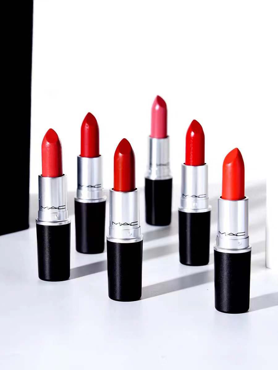 今天我来告诉你涂什么口红超美又显白