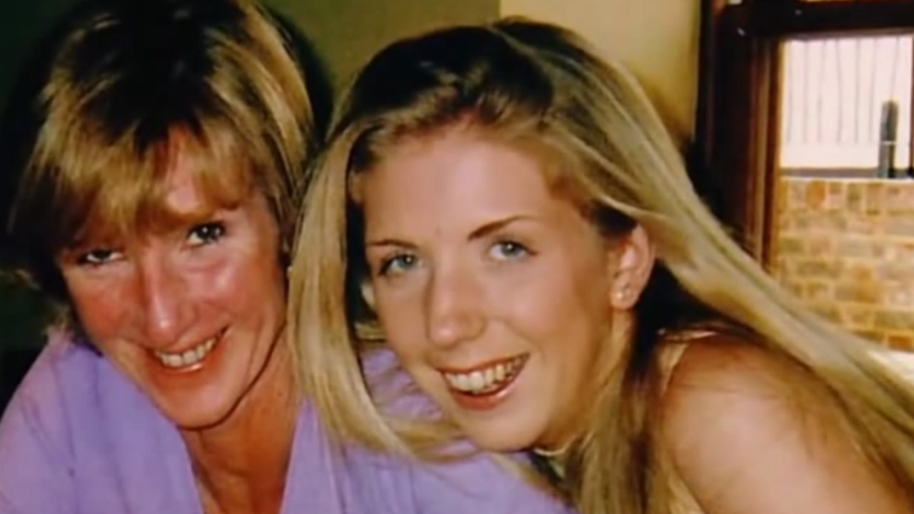 英国空姐事件,英国空姐被捕现场