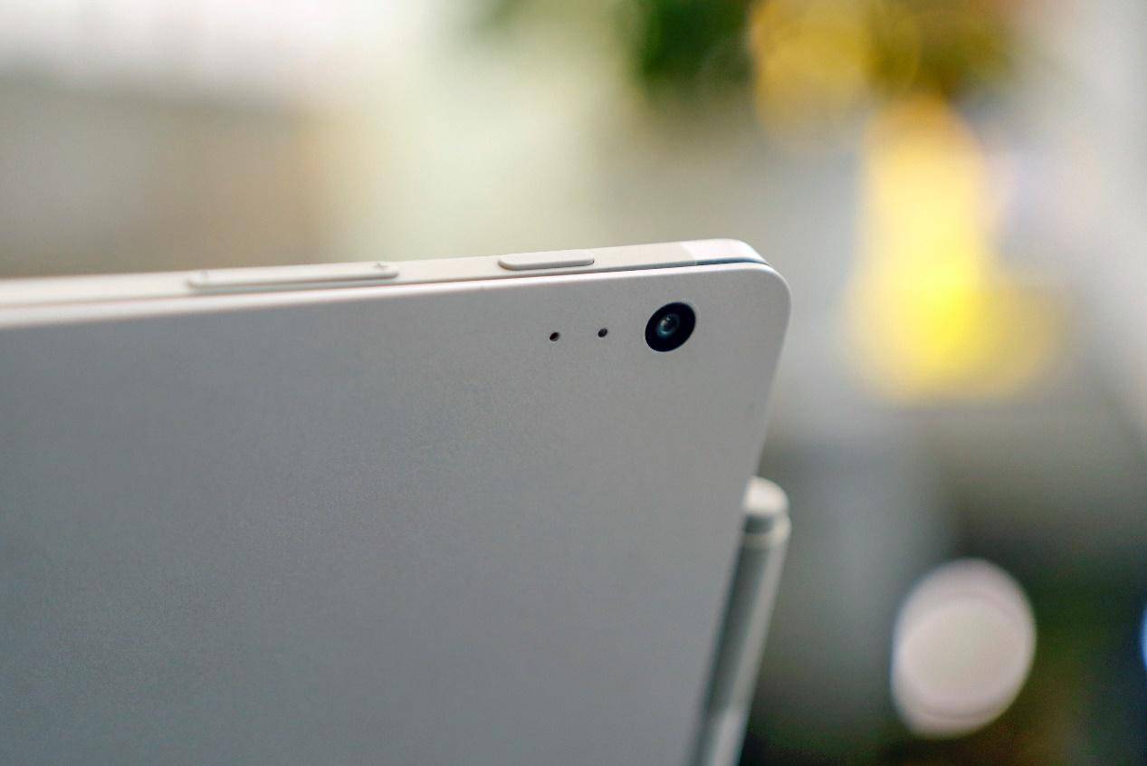 surfacebook2上市时间,surfacebook2现在还值得买吗