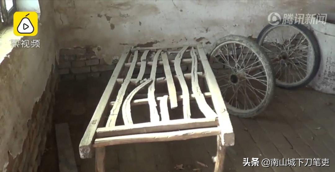 许家印从贫困走来的视频,许家印从小到哪里长大