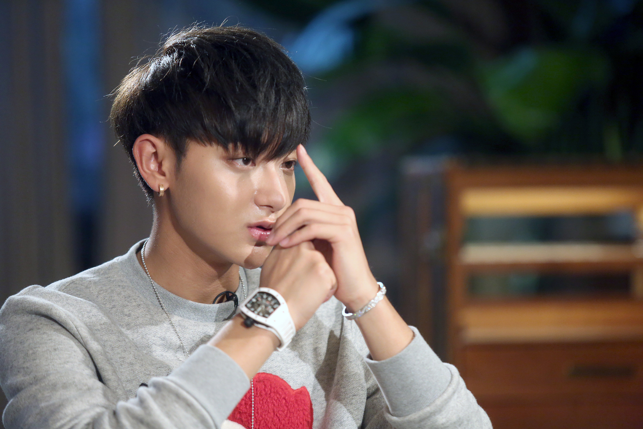 黄子韬几岁拥有的私人飞机,王思聪黄子韬许家印