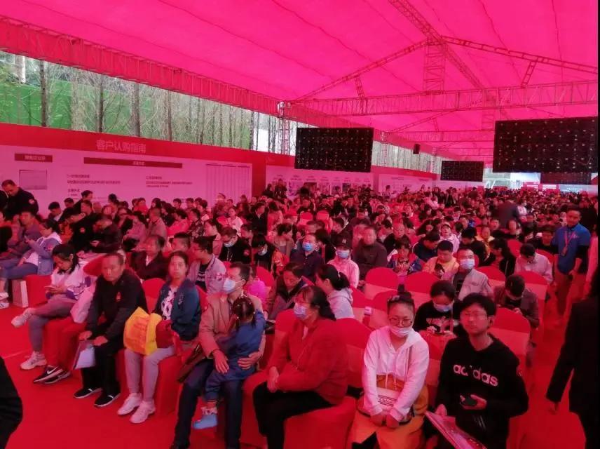 贵阳美的璟悦风华98平样板间,贵阳美的璟悦风华会烂尾吗