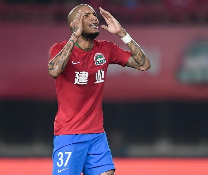 纵有疾风起人生不言弃屏保,纵有疾风起人生不言弃微信图