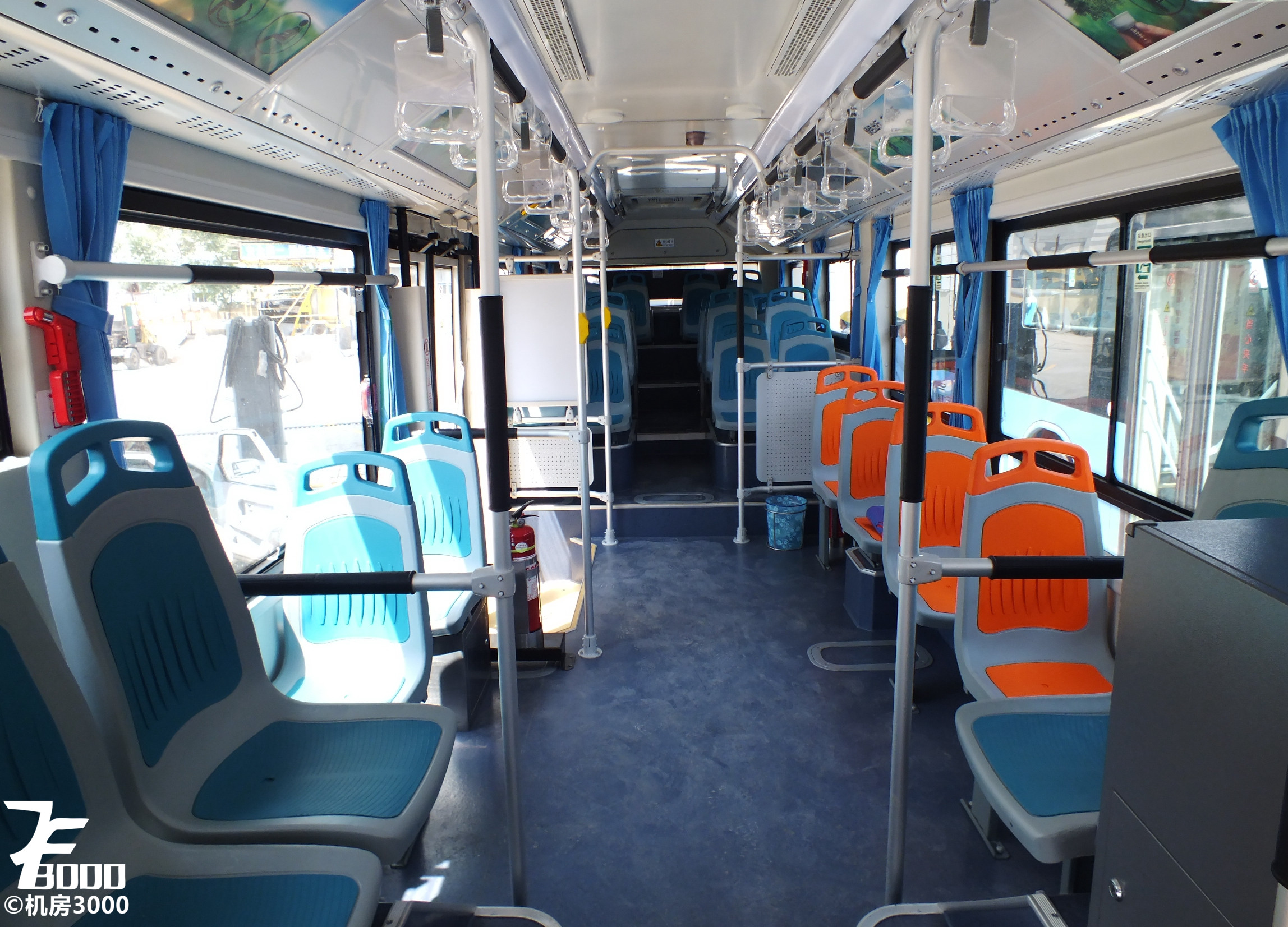 机房的渣评0西宁公交比亚迪BYD6100LEGV3