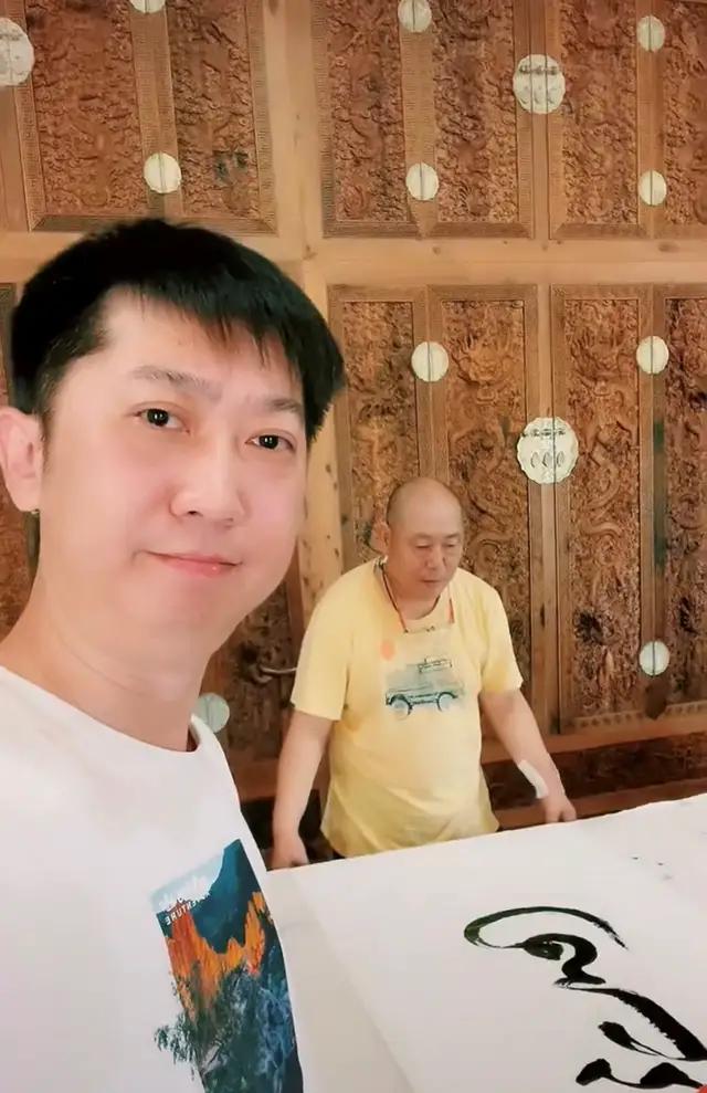 李诚儒高光时刻身价,年轻时期的李诚儒