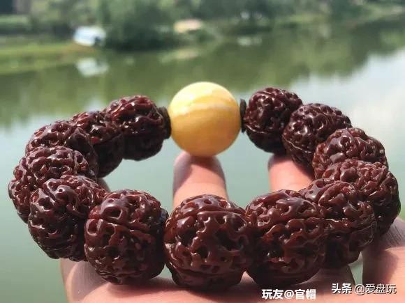 喂，你盘得最牛气的手串，现在怎样了？