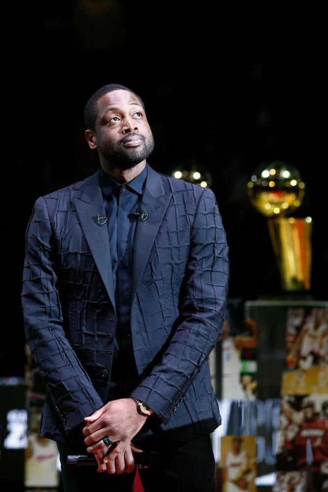 3号球衣韦德,3号球衣致敬韦德视频