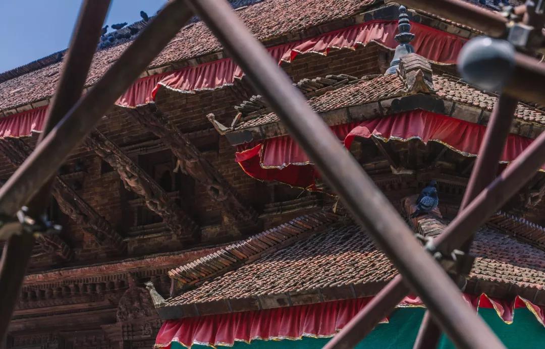 *局骗**和微笑，3000元带你体验双面尼泊尔