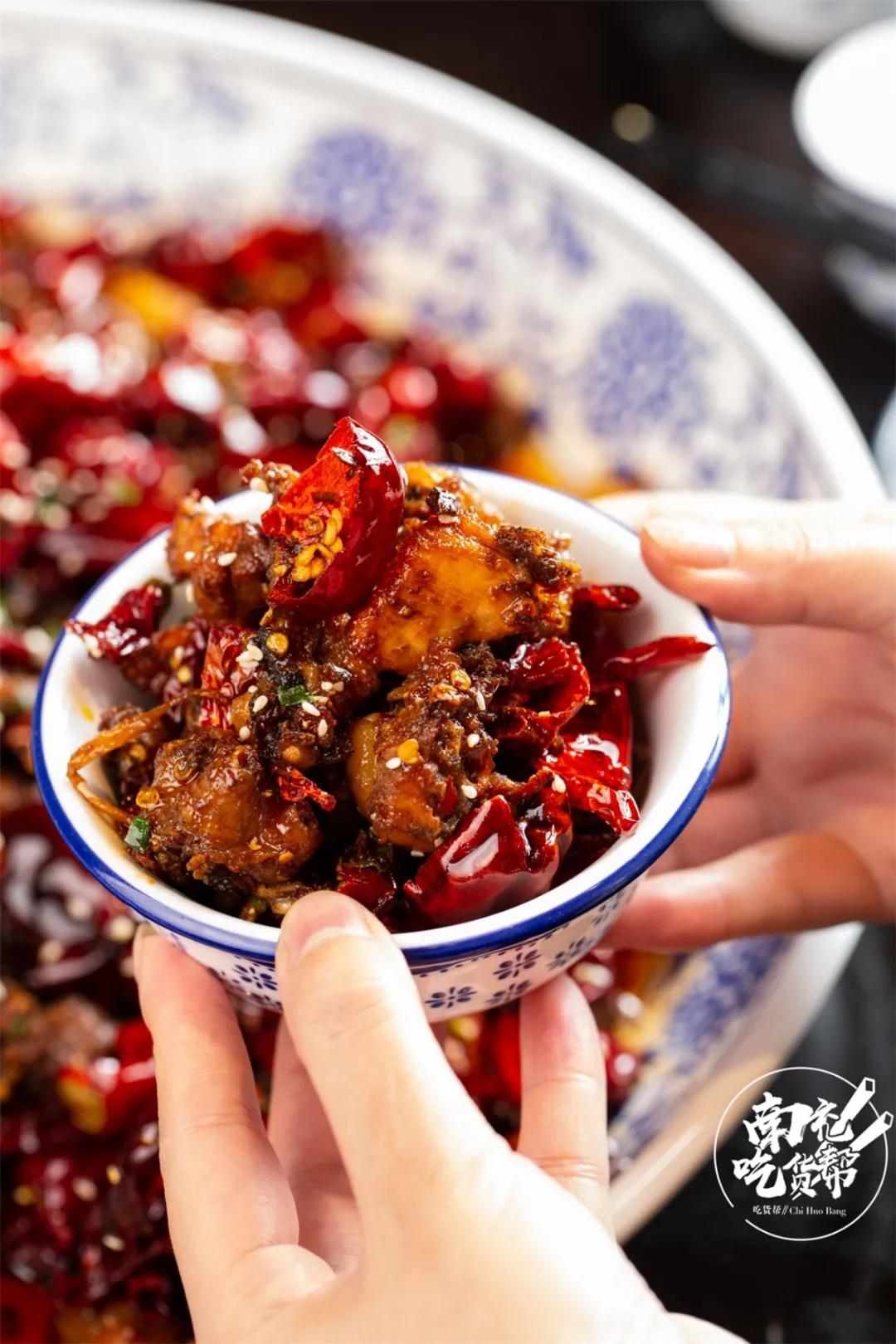 西充南鱼喃醉鸡菜单,南鱼喃醉鸡西充店面积有多大