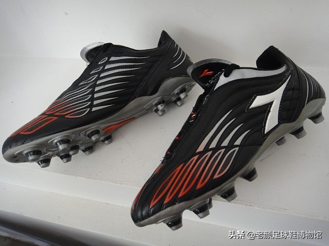 武磊二十四号球衣照片,武磊西班牙人7号球衣特写