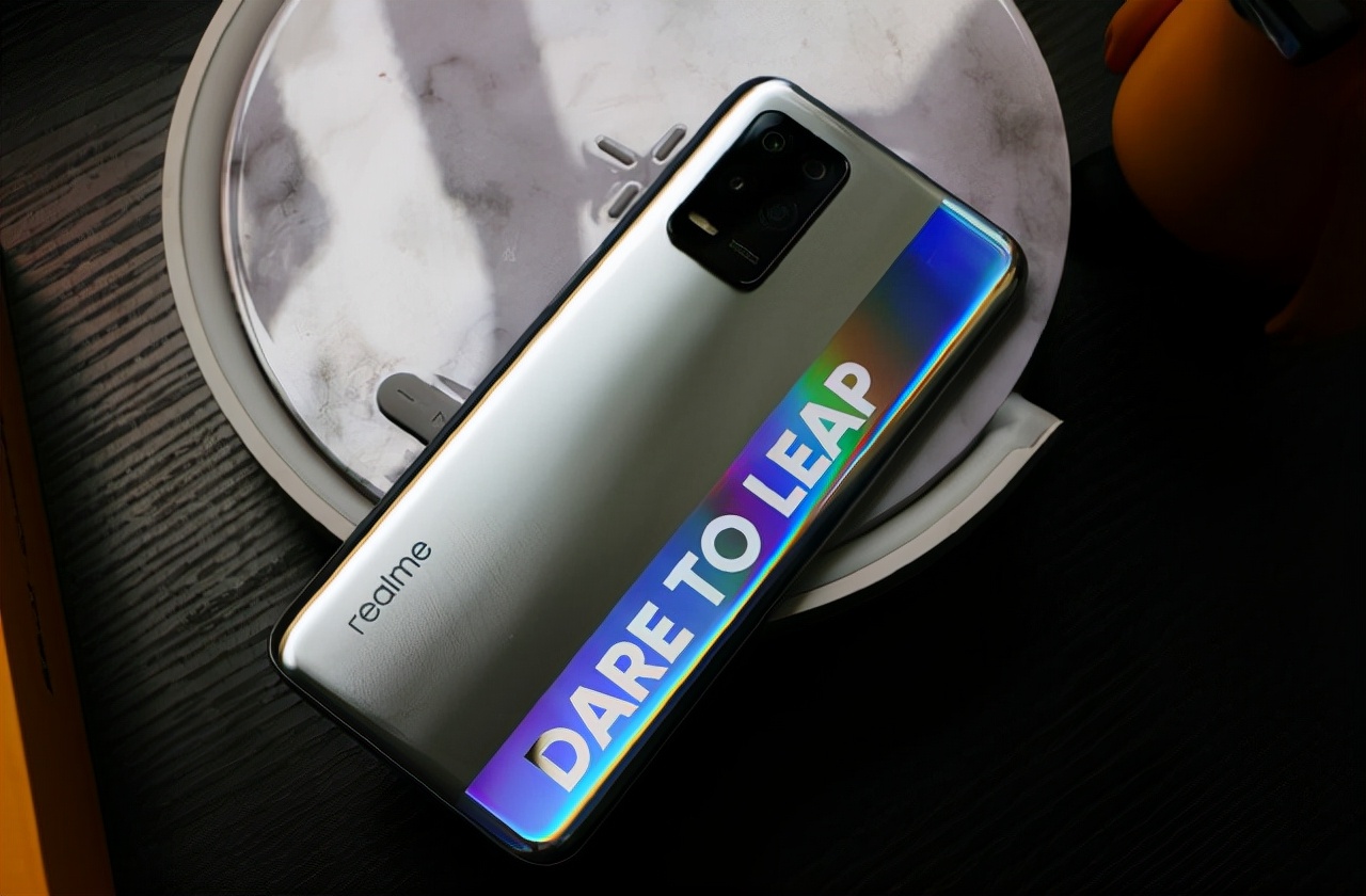 两千元左右512g最值得入手的手机,5000以内最值得入手的16+512g手机