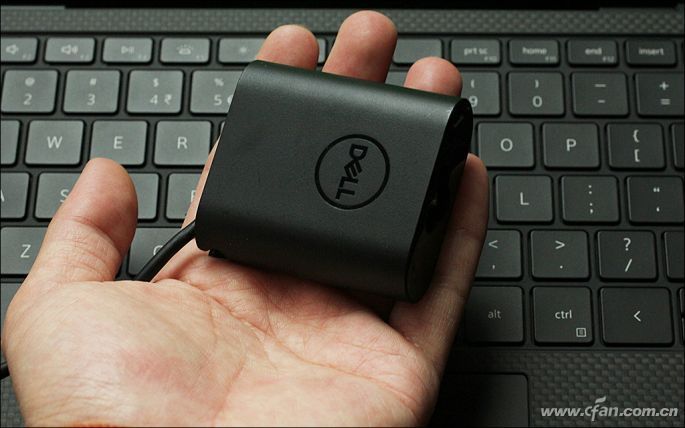 戴尔xps139300对比评测,戴尔新xps13轻薄本