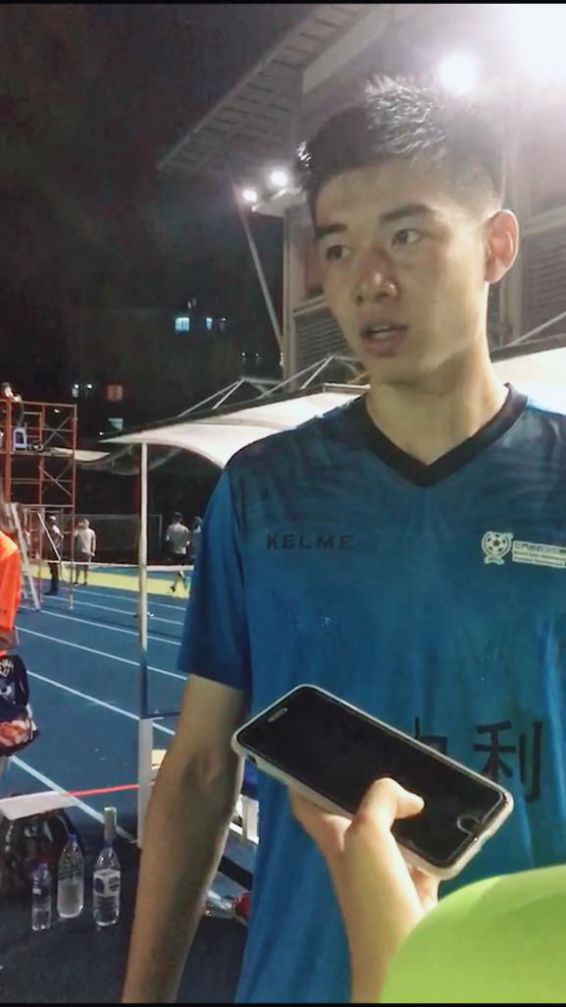 2019世界名校足球赛现场采访