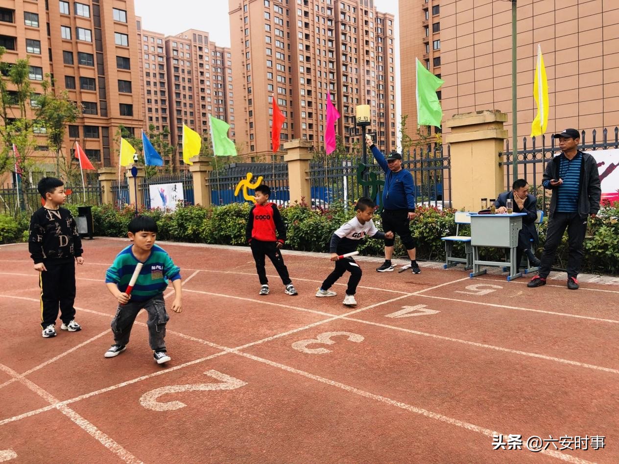 梅山路小学2023年24届运动会,梅山路小学2021年运动会颁奖现场