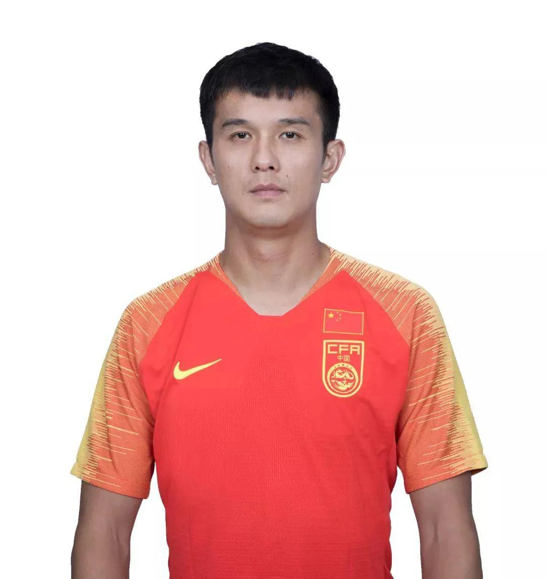 过去十年国足经历了多少位主帅,2010年国足主教练