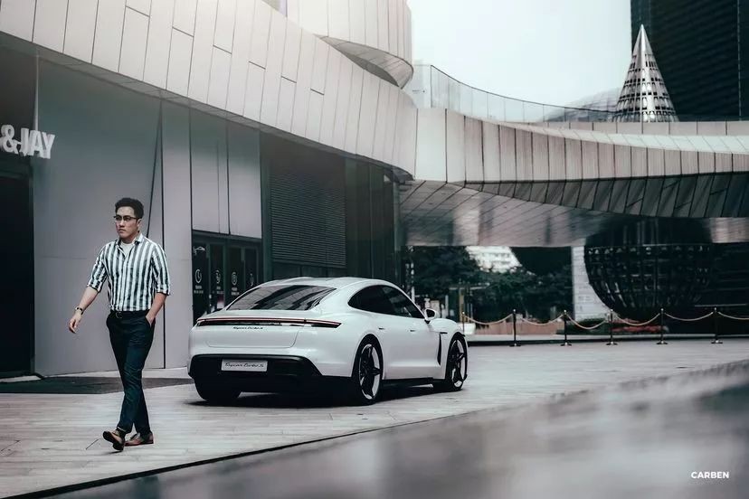 罗永浩的手下败将，摇身一变成为格力董明珠的接班人？