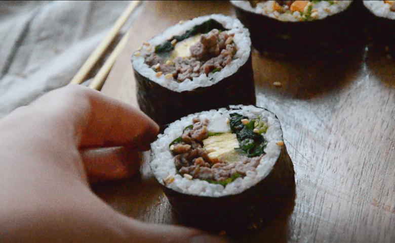 紫菜包饭教程在此,紫菜包饭怎么吃最好