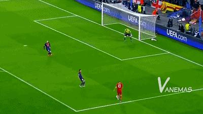 提到射门你能想起谁,提到足球你会想起谁