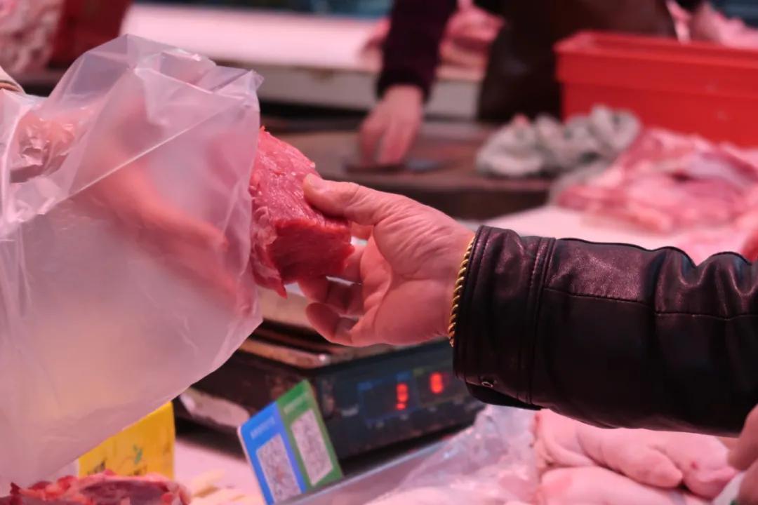 在这个足足2万平的奇妙海鲜“商场”，我找到了赚钱的动力