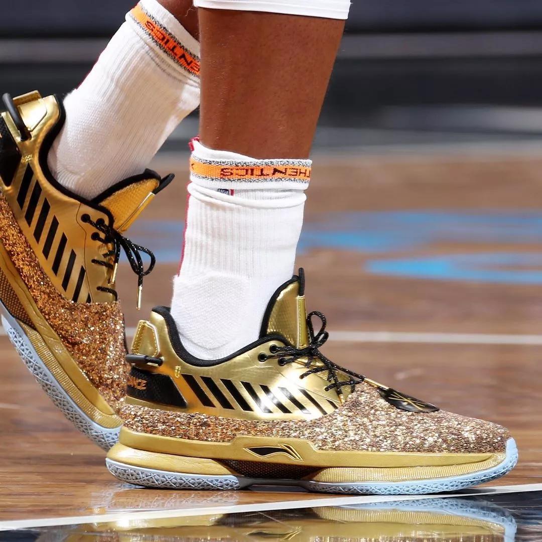 近期上脚战靴，FILA的篮球鞋咋样？