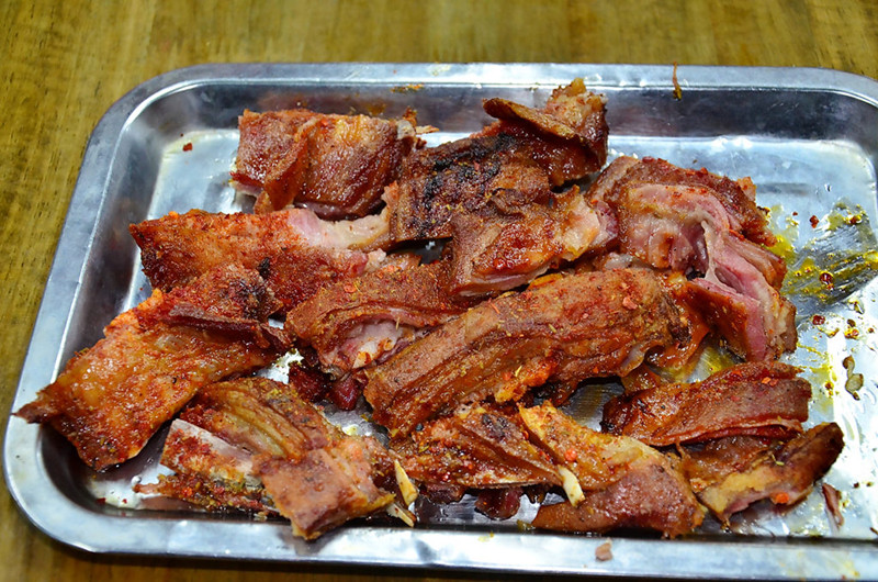 吉利网红美食打卡地军鹏烤全羊一米烤大串欢迎您