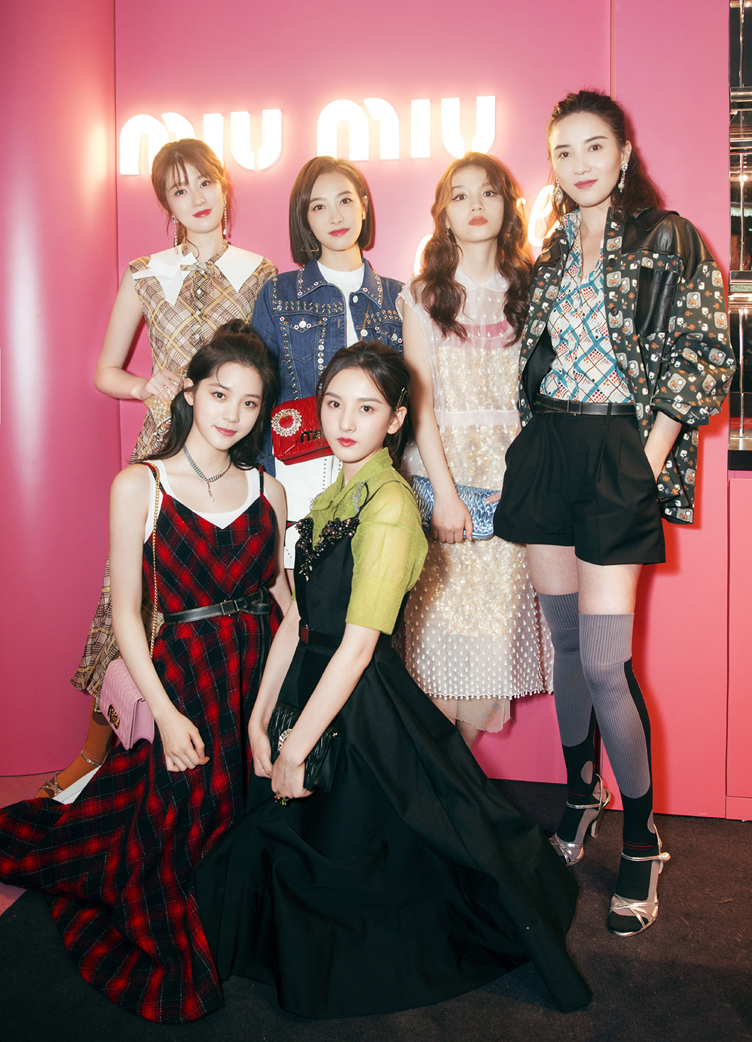 娱乐圈6位当红小花大PK,谁是你心中的最佳MiuMiu少女?