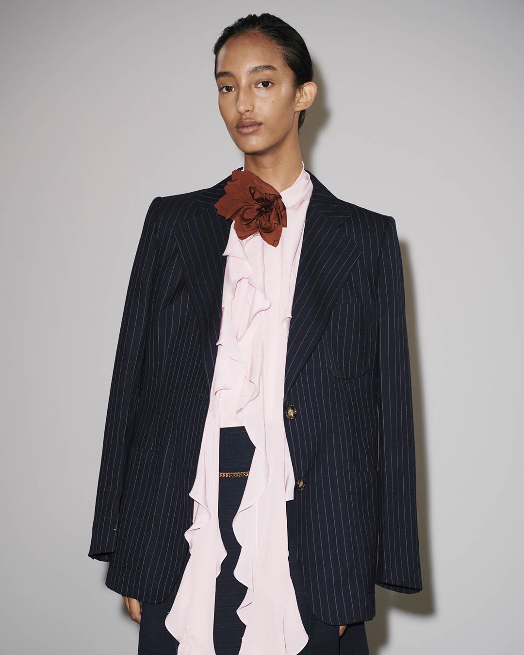 贝嫂46岁了依旧不油腻,贝嫂申请救济引热议