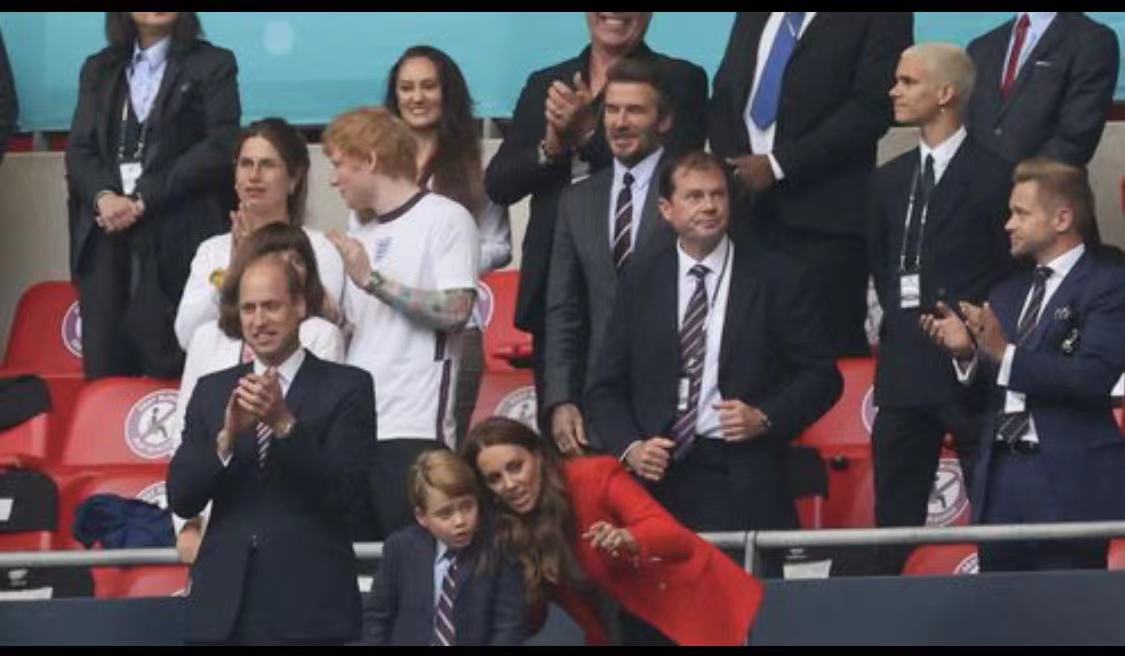 欧洲杯决赛威廉王子乔治,威廉乔治和阿奇