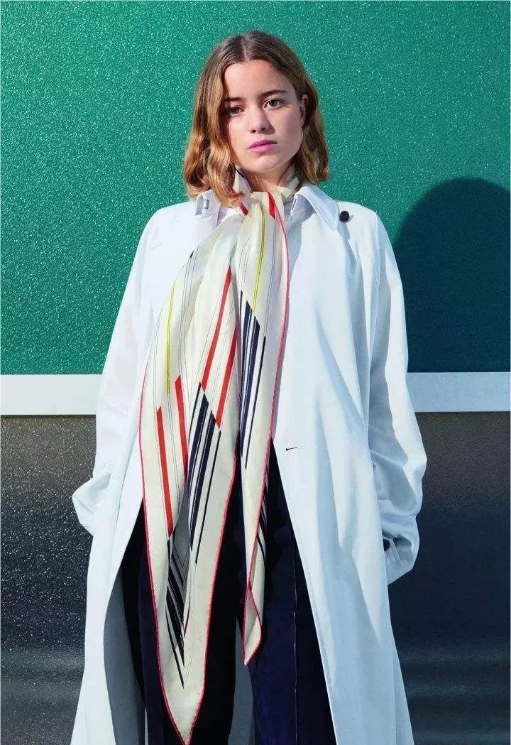 丝巾搭配50岁,丝巾10种搭配方法