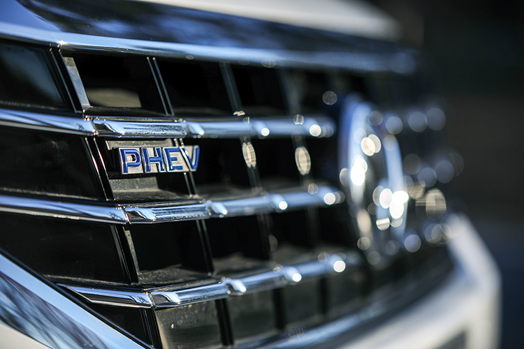 大众新能源制动系统报警,上汽大众油电混合帕萨特试驾