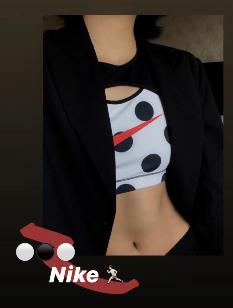健身房穿搭不重样，Nike联名运动内衣开挂了