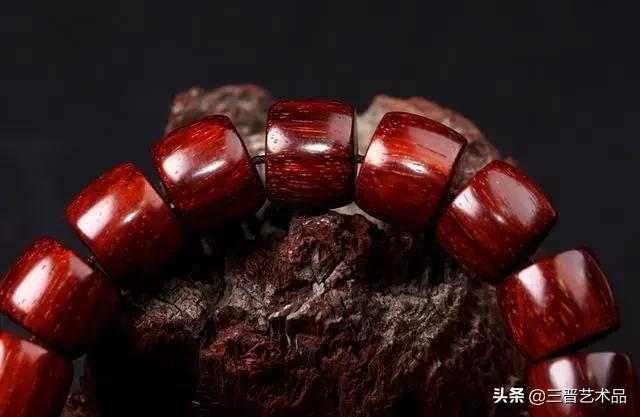 小叶紫檀与血檀的最简单鉴别办法,小叶紫檀金星怎么鉴别有几种品质