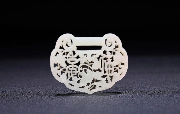 德珮相生玉锁百年|陪你一起走过春夏秋冬的物什