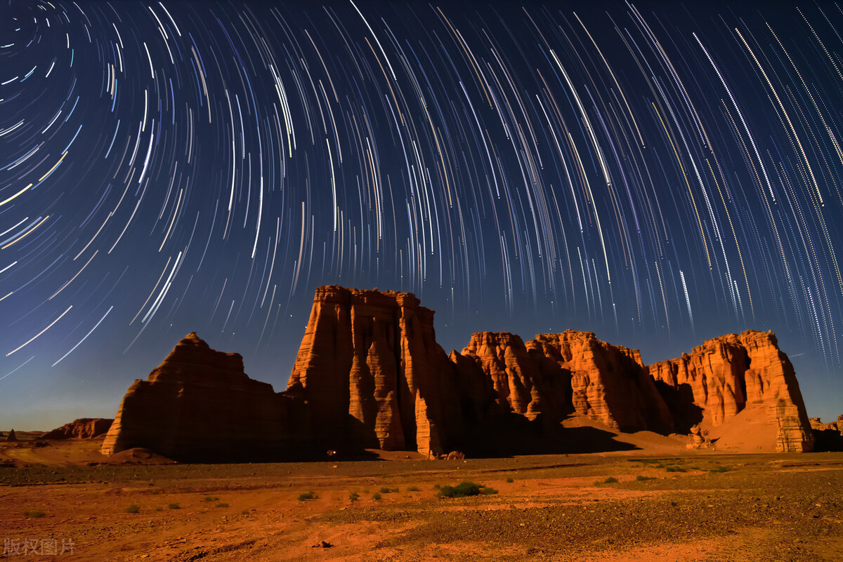 爱因斯坦和霍金之间的秘密,爱因斯坦和霍金的悲惨故事