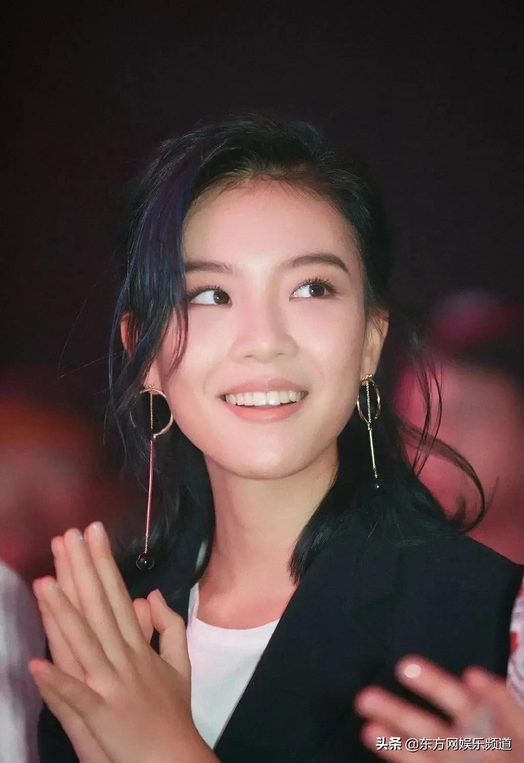 金鸡百花电影节都会邀请哪些人,金鸡百花电影节2022都有哪些明星