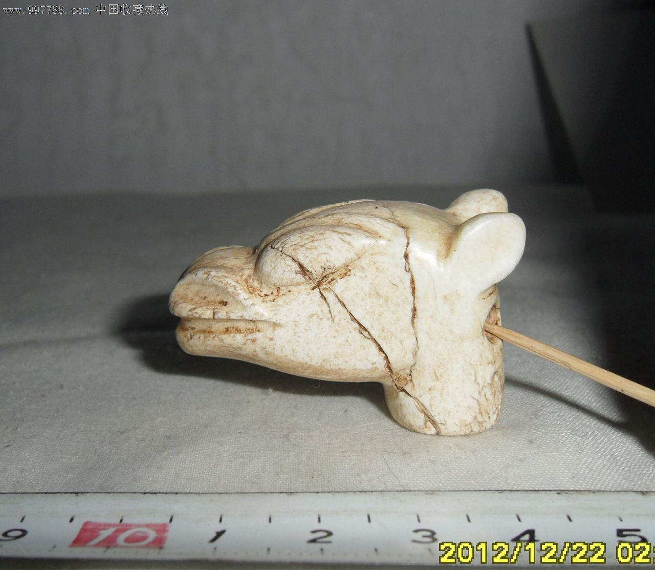 高古玉鸡骨白玉器好吗,鸡骨白古玉为什么有黑色的点点