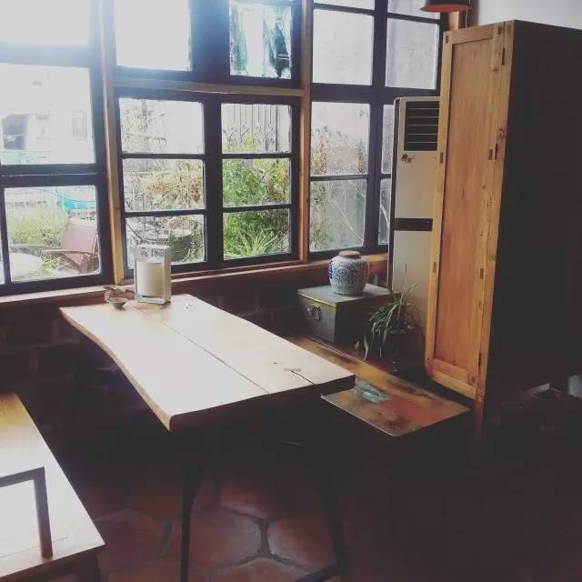 春天的第一杯茶颜悦色奶茶,春天的第一杯竹筒茶