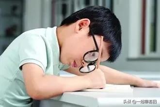 驼背如何矫正最快最有效方法,驼背怎么办最有效的方法