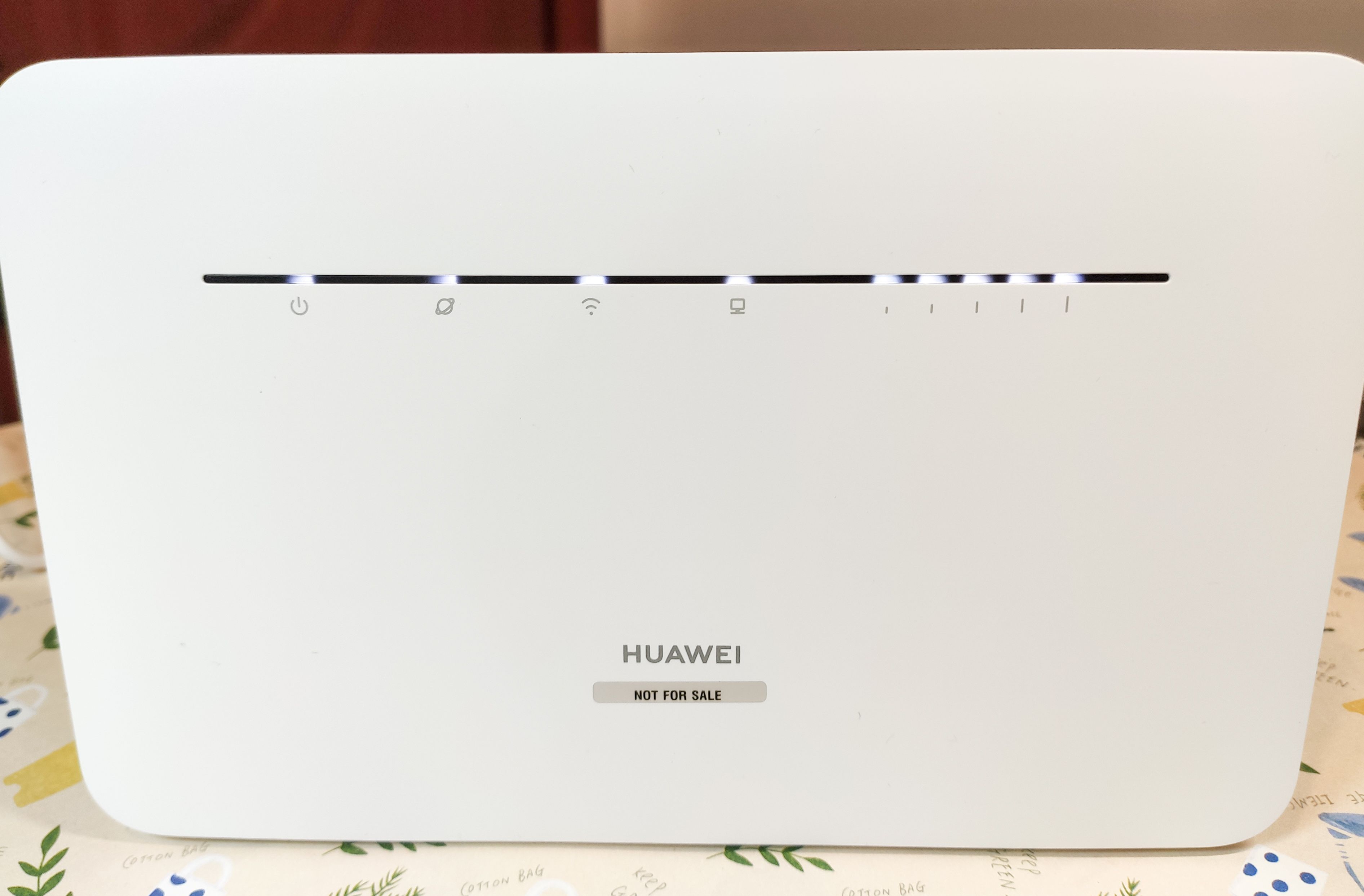 华为4g路由器2pro移动随身wifi,华为移动4G路由器2pro评测