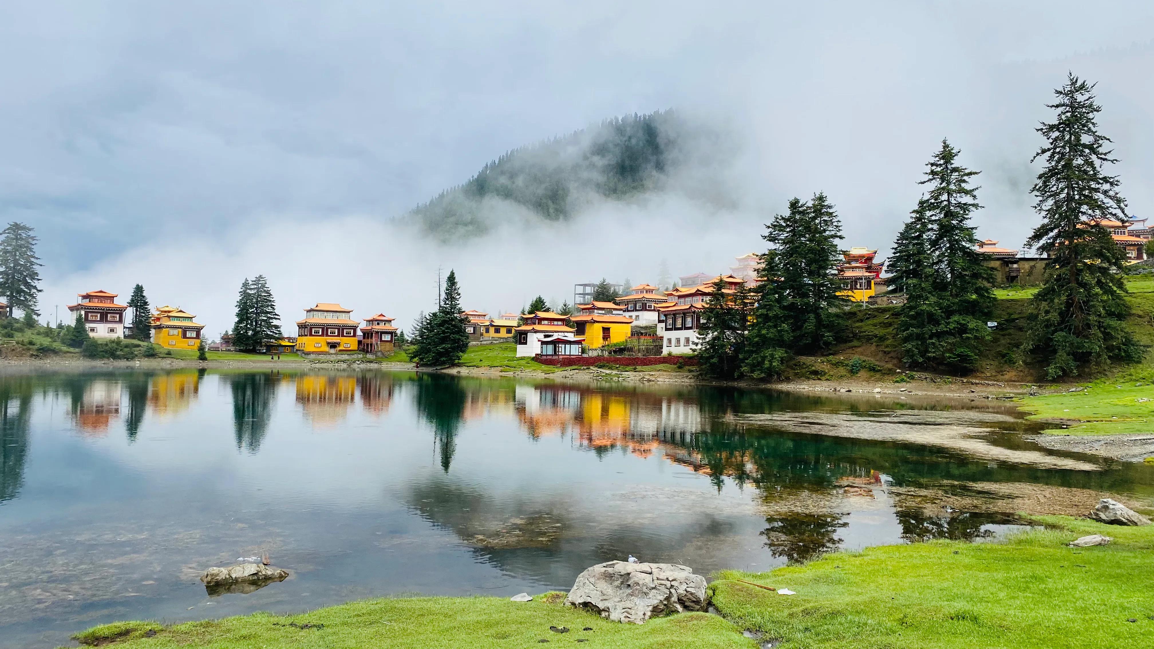 2021版藏区旅行攻略图,11月川西甘孜州三日游