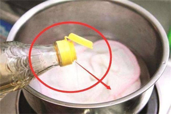 毛巾怎么洗都有一股酸臭味,毛巾用久了有滑滑的感觉