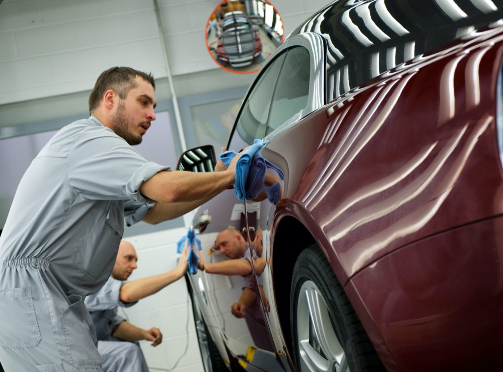 4s店喷的漆是原厂漆吗,4s店喷的是烤漆吗