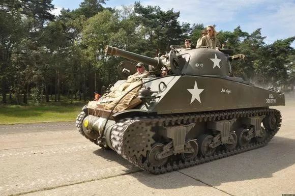 二战最后一型m4坦克,二战优秀轻型坦克