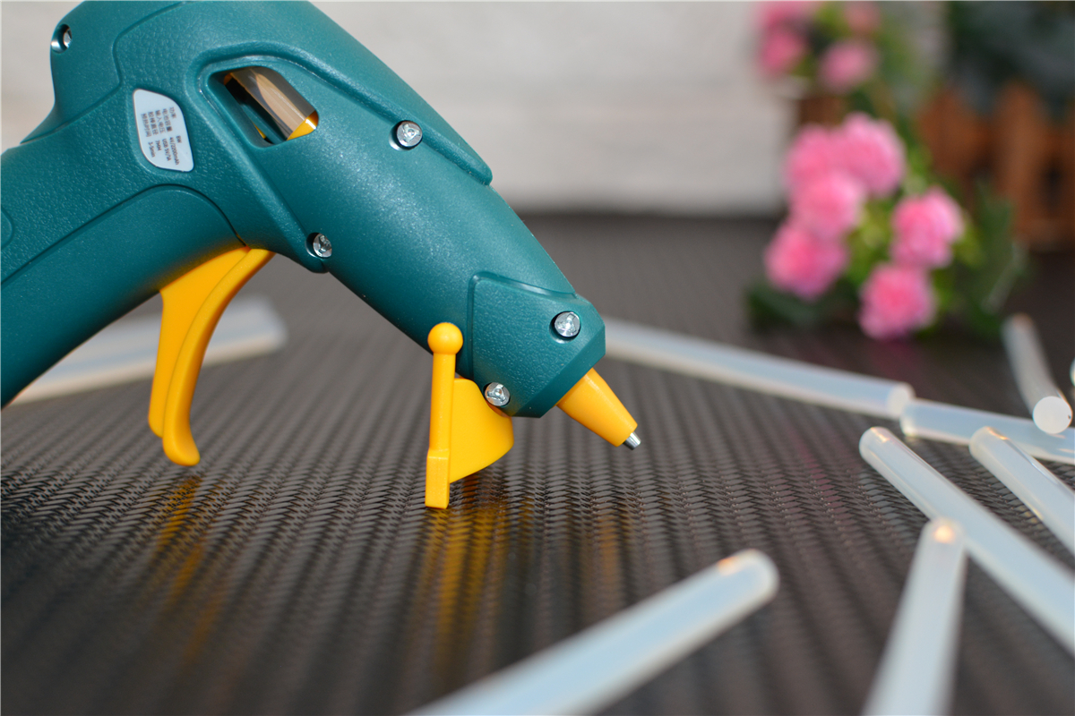 坏了不要丢，胶枪来帮忙，理工男带你走进宅男DIY好帮手